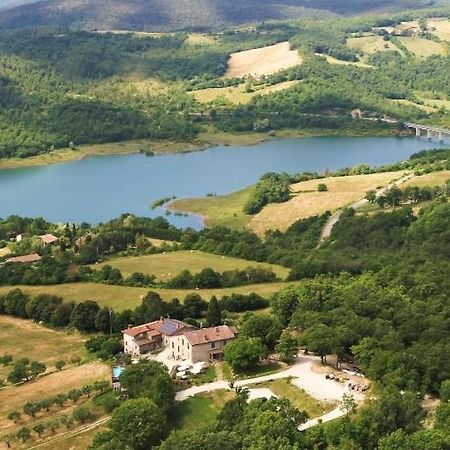 Agriturismo Le Ceregne Bio بييفي سانتو ستيفانو المظهر الخارجي الصورة