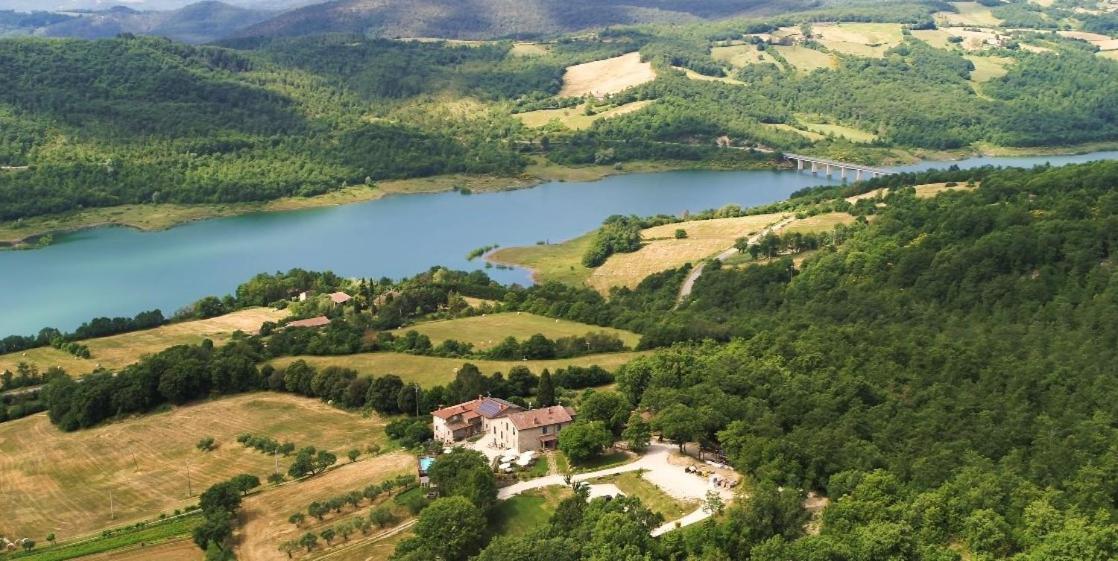 Agriturismo Le Ceregne Bio بييفي سانتو ستيفانو المظهر الخارجي الصورة